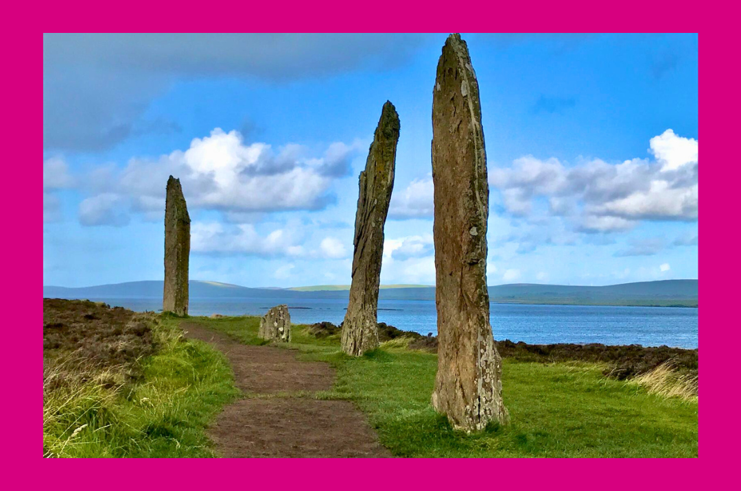 Verbindung über den Tod hinaus <br> Präsenz in der Praxis <br> COMING SOON